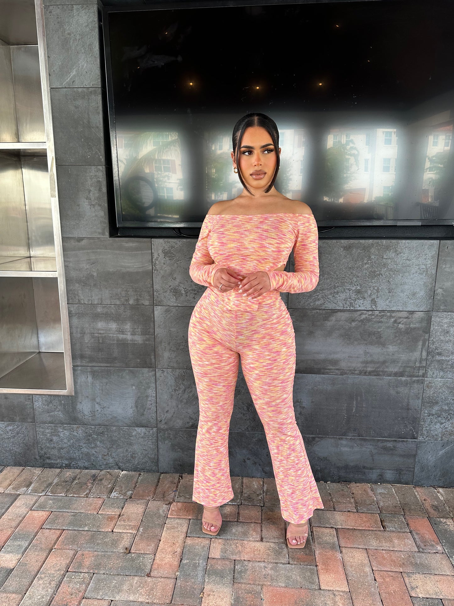 “Mesmerized” Set